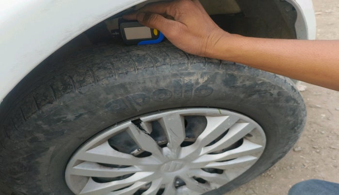 2016 Maruti Swift Dzire TOUR DIESEL, Diesel, Manual, 90,186 km, tyre