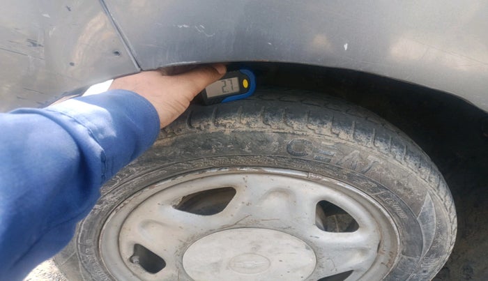 2015 Chevrolet Beat LT DIESEL, Diesel, Manual, 1,45,556 km, tyre