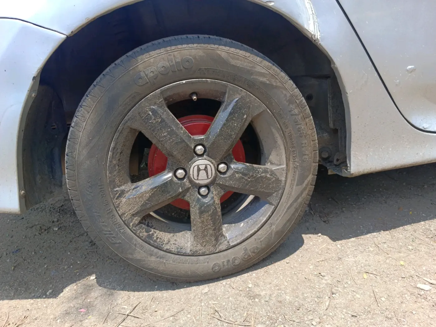 2009 Honda City 1.5L I-VTEC V MT, Petrol, Manual, 1,19,105 km, tyre