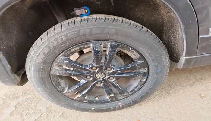 2018 Maruti Vitara Brezza ZDI PLUS AMT, Diesel, Automatic, 1,20,321 km, tyre