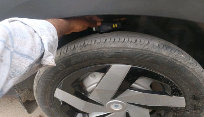 2025 Nissan MAGNITE Visia B4D 1.0 Petrol MT, CNG, Manual, 6,250 km, tyre