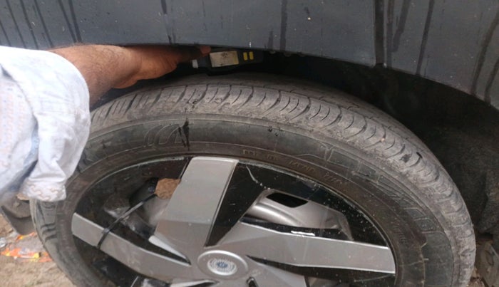 2025 Nissan MAGNITE Visia B4D 1.0 Petrol MT, CNG, Manual, 6,250 km, tyre