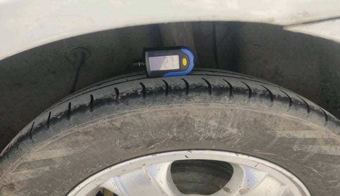 2010 Hyundai Verna TRANSFORM 1.5 SX CRDI, Diesel, Manual, 1,46,783 km, tyre