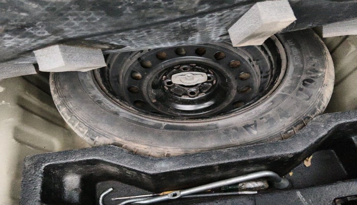 2017 Maruti Ciaz ZDI+ SHVS, Diesel, Manual, 1,20,557 km, tyre