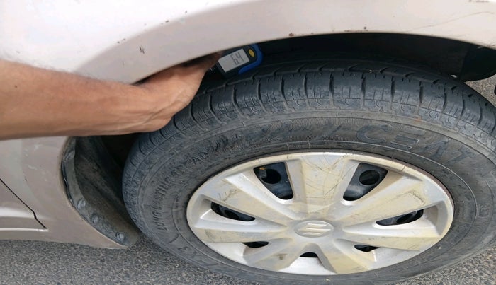 2010 Maruti Swift Dzire VDI, Diesel, Manual, 1,42,171 km, tyre