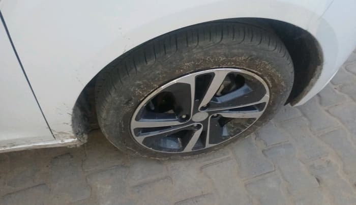 2023 Tata ALTROZ XZ PLUS SUNROOF CNG, CNG, Manual, 21,359 km, tyre