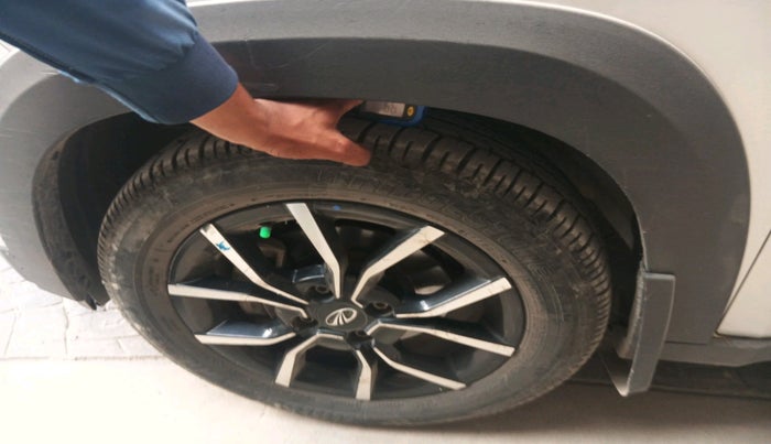 2018 Mahindra KUV 100 NXT K8 P 6 STR, Petrol, Manual, 20,764 km, tyre