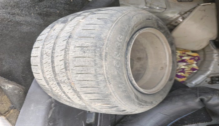 2009 Hyundai i20 ASTA 1.2, Petrol, Manual, 1,22,885 km, tyre