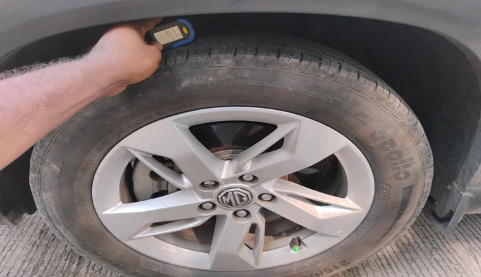 2024 MG HECTOR Shine Pro 2.0 Turbo Diesel MT, Diesel, Manual, 46,747 km, tyre