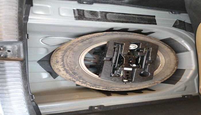 2023 Skoda SLAVIA STYLE 1.0L TSI AT, Petrol, Automatic, 59,695 km, tyre