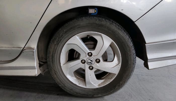2014 Honda City 1.5L I-VTEC VX, Petrol, Manual, 1,11,347 km, tyre
