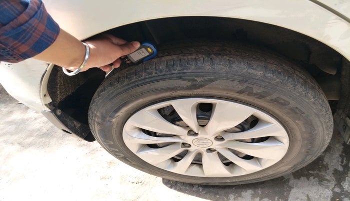 2017 Maruti Baleno DELTA PETROL 1.2, Petrol, Manual, 32,811 km, tyre