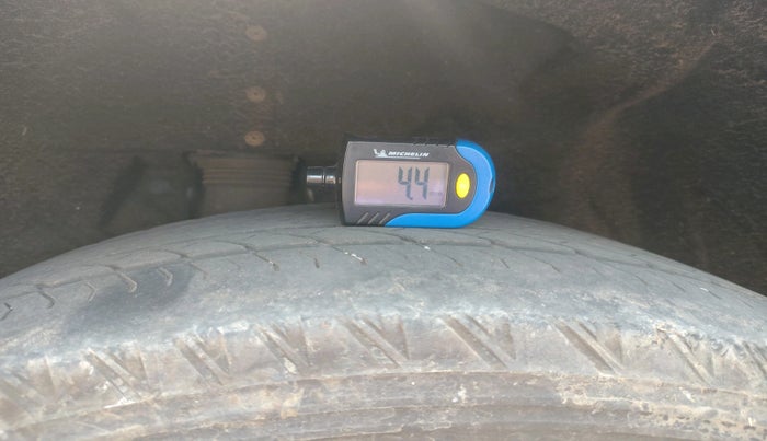 2023 Mahindra XUV700 AX 7 LUXURY D MT 7 STR, Diesel, Manual, 46,609 km, tyre