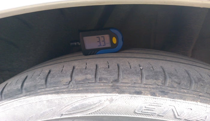 2009 Honda City 1.5L I-VTEC V MT, Petrol, Manual, 1,14,304 km, tyre