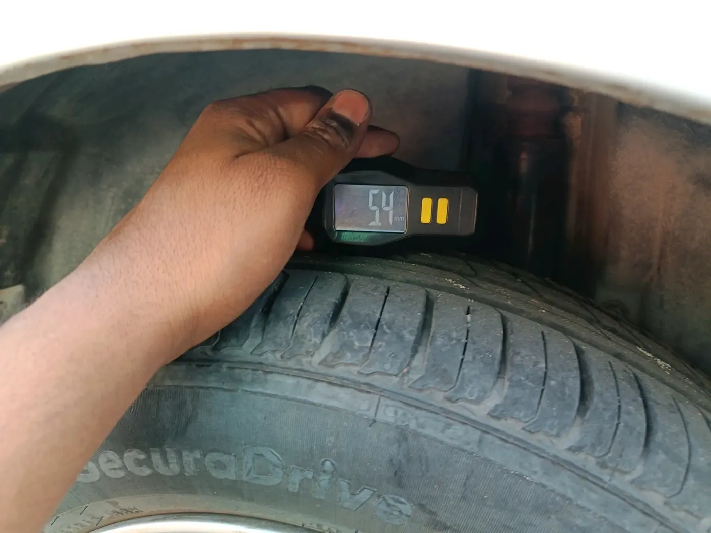 2012 Maruti Swift Dzire ZDI, Diesel, Manual, 1,52,745 km, tyre