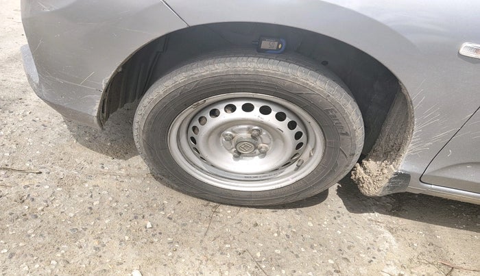 2021 Honda Amaze 1.5L I-DTEC E, Diesel, Manual, 2,94,448 km, tyre