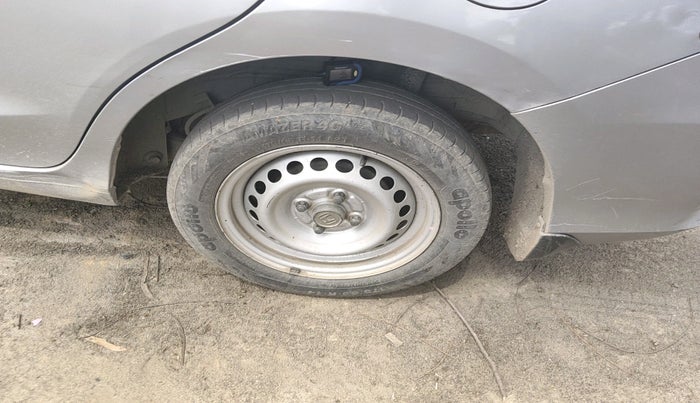 2021 Honda Amaze 1.5L I-DTEC E, Diesel, Manual, 2,94,448 km, tyre