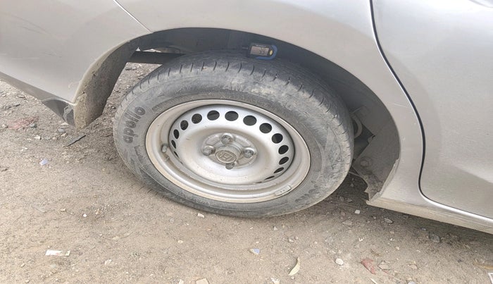 2021 Honda Amaze 1.5L I-DTEC E, Diesel, Manual, 2,94,448 km, tyre