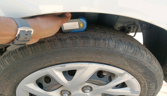 2018 Hyundai Grand i10 MAGNA AT 1.2 KAPPA VTVT, Petrol, Automatic, 48,122 km, tyre