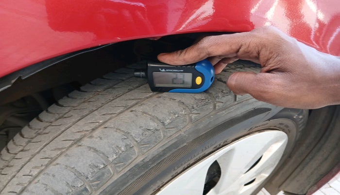 2015 Maruti Celerio VXI AMT, Petrol, Automatic, 40,806 km, tyre