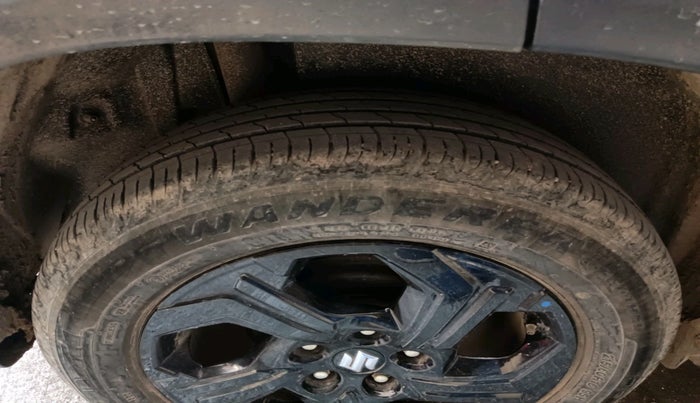 2022 Maruti BREZZA ZXI SMART HYBRID , Petrol, Manual, 25,825 km, tyre