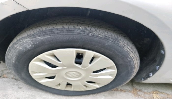 2012 Maruti Swift VXI, Petrol, Manual, 29,806 km, tyre