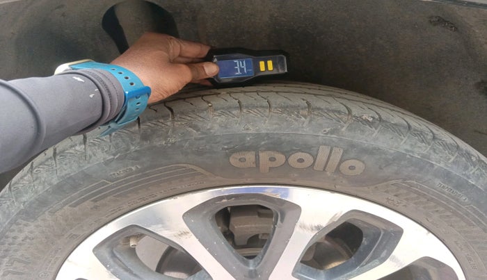 2022 Maruti Grand Vitara ALPHA PLUS HYBRID ECVT, Hybrid, Automatic, 1,04,845 km, tyre