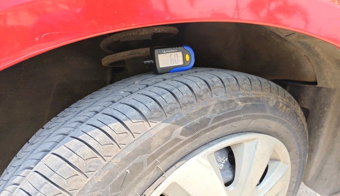 2011 Maruti Swift Dzire VXI, Petrol, Manual, 85,558 km, tyre