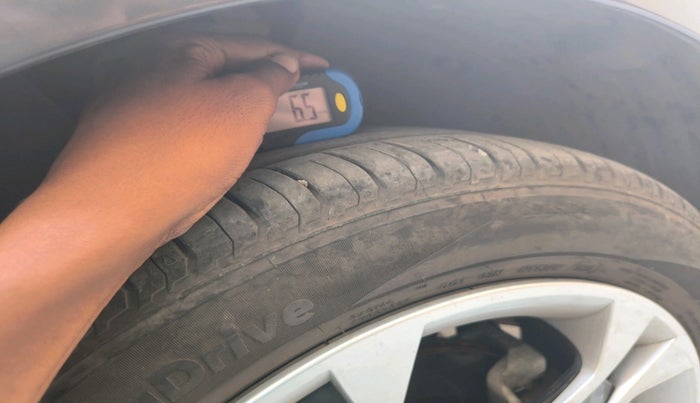 2025 Hyundai NEW I20 Sportz (O) 1.2 IVT, Petrol, Automatic, 5,113 km, tyre