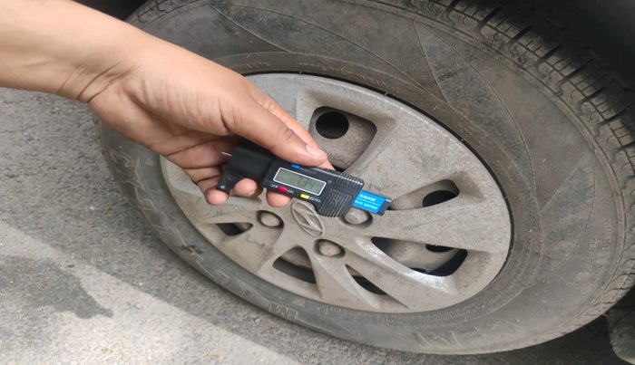 2011 Hyundai i10 MAGNA 1.2, Petrol, Manual, 92,566 km, tyre