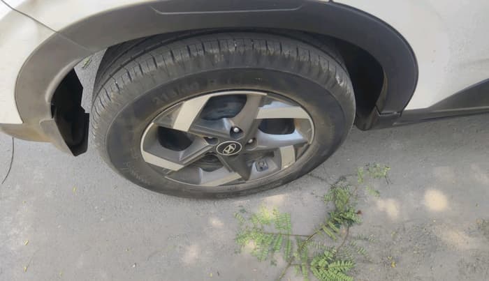 2020 Hyundai VENUE SX 1.0 (O) TURBO, Petrol, Manual, 62,484 km, tyre