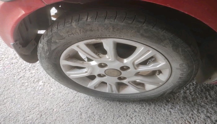 2017 Tata Tiago XZ PETROL, Petrol, Manual, 1,17,603 km, tyre