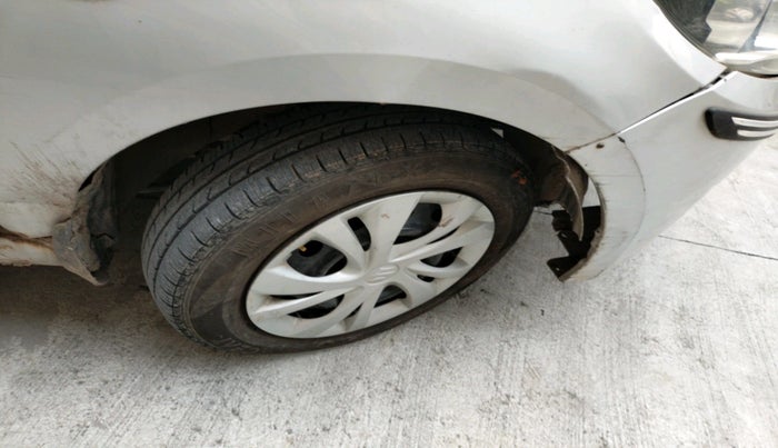 2016 Tata Tiago XT PETROL, CNG, Manual, 1,09,051 km, tyre