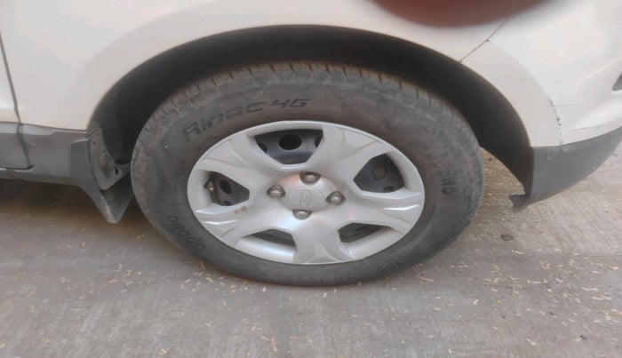 2016 Ford Ecosport AMBIENTE 1.5L PETROL, Petrol, Manual, 51,440 km, tyre