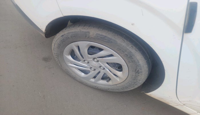 2020 Hyundai AURA S 1.2, Petrol, Manual, 35,804 km, tyre