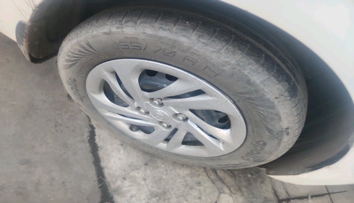 2020 Hyundai AURA S 1.2, Petrol, Manual, 35,804 km, tyre