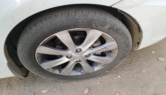 2012 Hyundai Verna FLUIDIC 1.6 CRDI SX, Diesel, Manual, 1,17,311 km, tyre