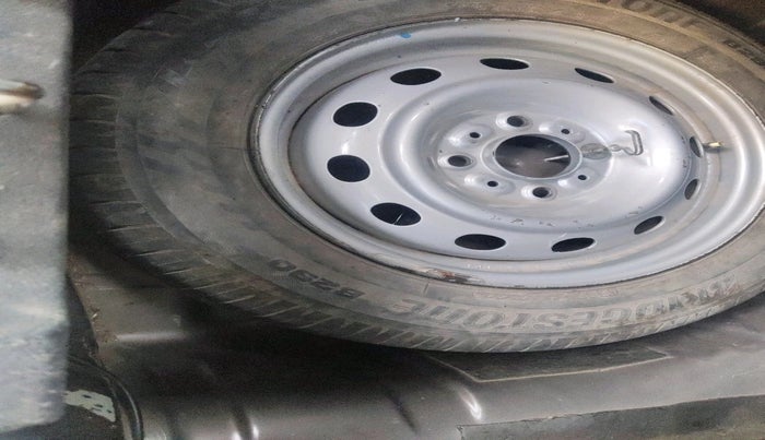 2017 Tata Tiago XZA PETROL, Petrol, Automatic, 1,20,510 km, tyre