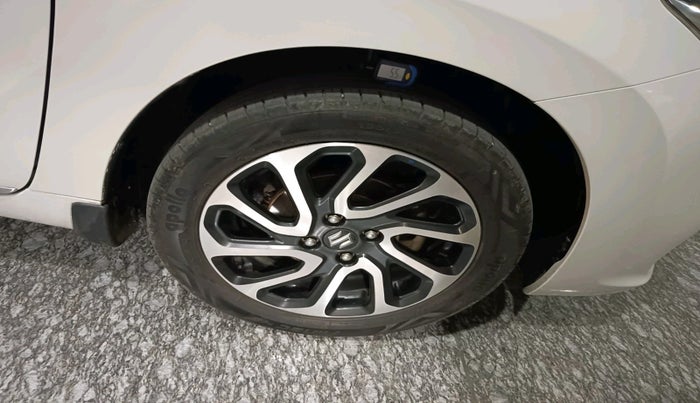 2023 Maruti Baleno ALPHA 1.2 AGS, Petrol, Automatic, 31,454 km, tyre