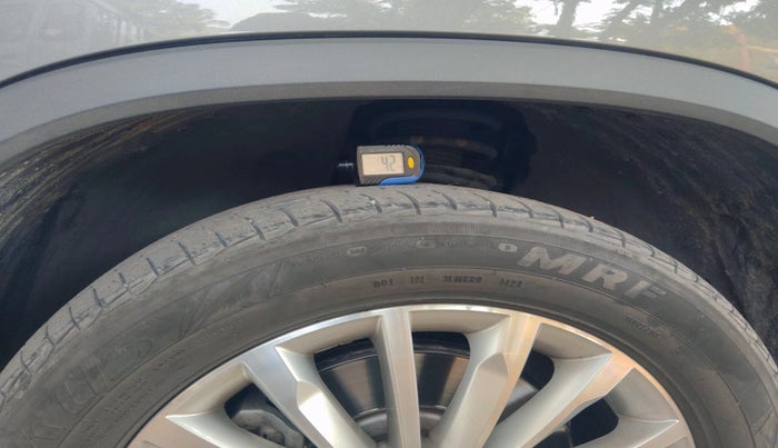 2023 Skoda Kodiaq L&K, Petrol, Automatic, 33,987 km, tyre