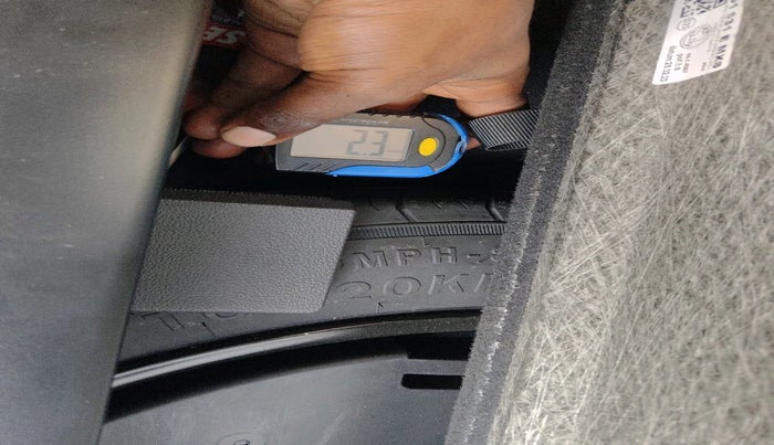 2023 Skoda Kodiaq L&K, Petrol, Automatic, 33,987 km, tyre