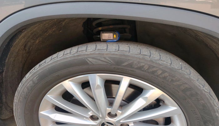 2023 Skoda Kodiaq L&K, Petrol, Automatic, 33,987 km, tyre