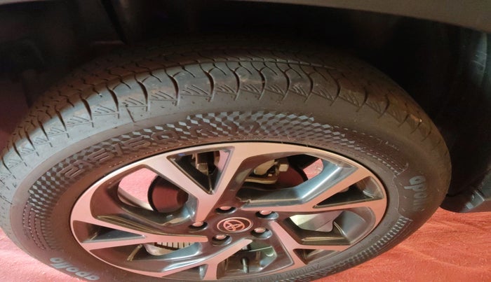 2024 Toyota URBAN CRUISER HYRYDER G HYBRID, Hybrid, Automatic, 16,564 km, tyre