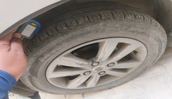 2013 Maruti Wagon R Stingray VXI, Petrol, Manual, 83,563 km, tyre