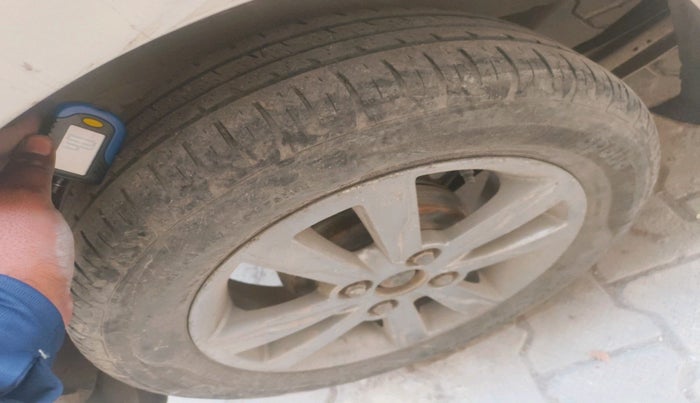 2013 Maruti Wagon R Stingray VXI, Petrol, Manual, 83,563 km, tyre