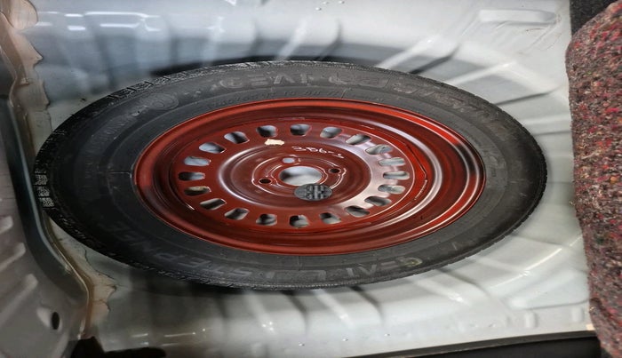 2022 Renault Kiger RXT (O) MT, Petrol, Manual, 360 km, tyre