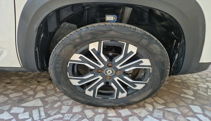 2022 Renault Kiger RXT (O) MT, Petrol, Manual, 360 km, tyre