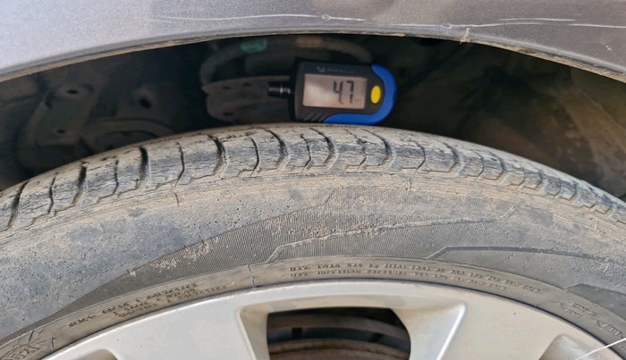 2011 Hyundai Verna FLUIDIC 1.6 VTVT SX, Petrol, Manual, 51,122 km, tyre