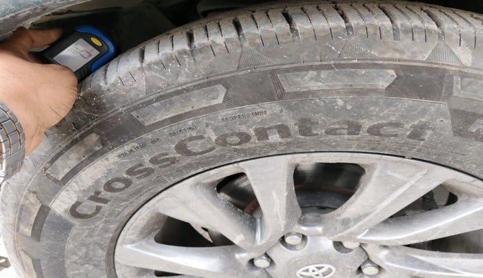 2012 Toyota Fortuner 3.0 4X4 MT, Diesel, Manual, 1,84,324 km, tyre