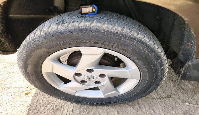 2015 Renault Duster 110 PS RXZ DIESEL, Diesel, Manual, 1,44,621 km, tyre